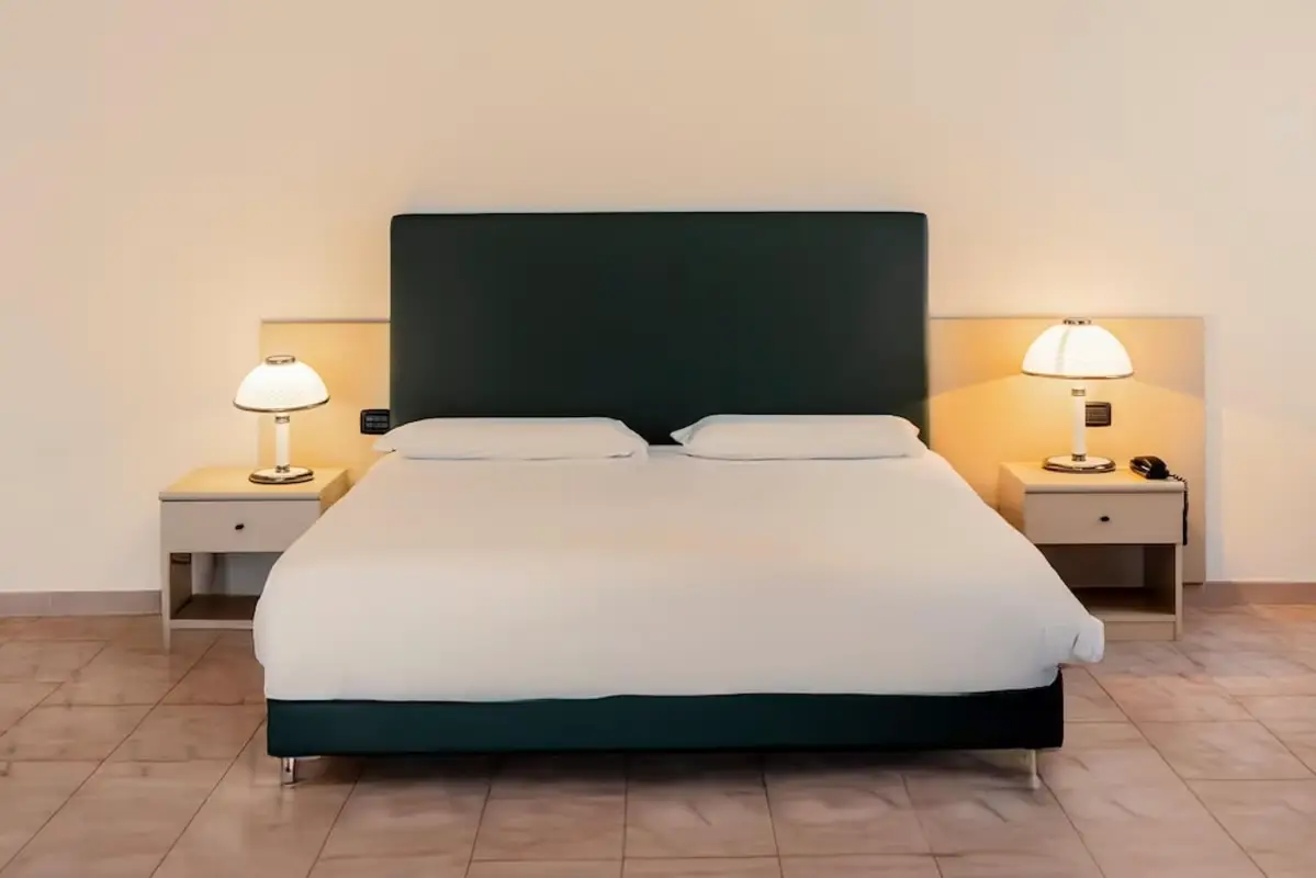 lit-double-b&b-bari-rondo