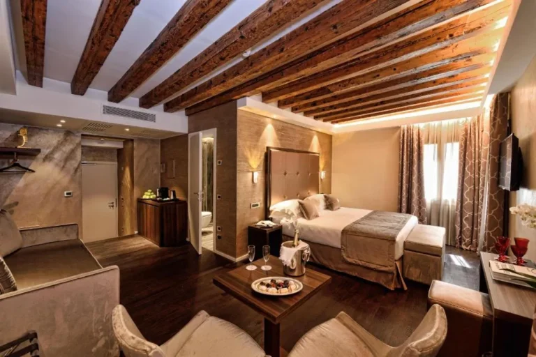 Une Suite Junior de l'hôtel Rosa Salva 3* de Venise